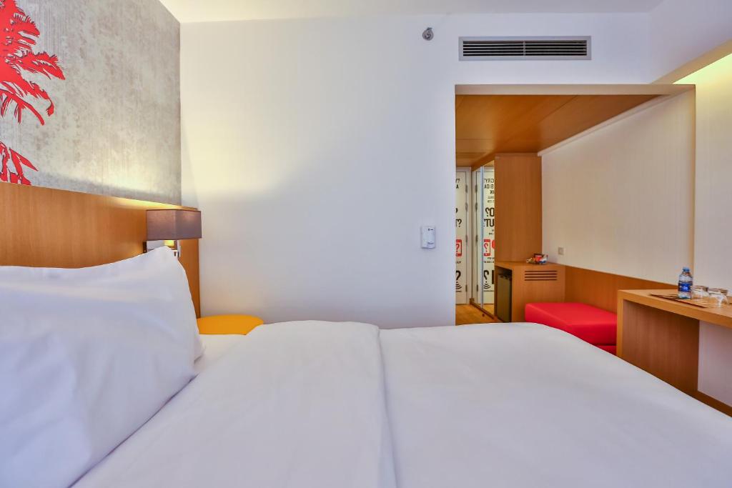  Radisson Red Campinas