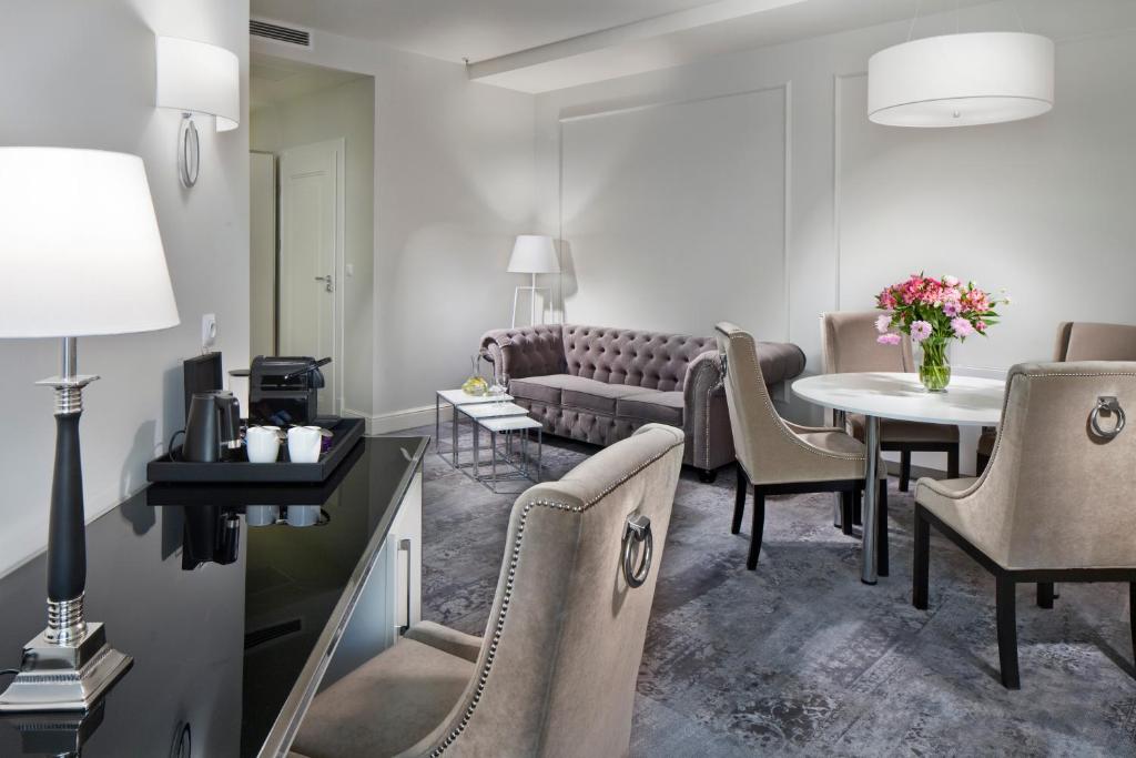 Wyndham Grand Krakow Old Town - King Suite Deluxe With Sofa Bed, Non-Smoking