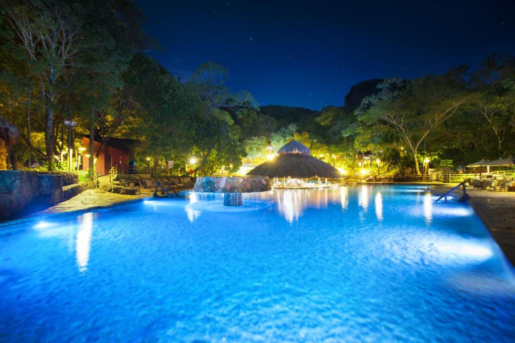 Bazén v ubytování Rio Quente Resorts - Hotel Giardino nebo v jeho okolí