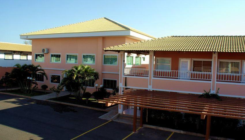 Hotel Lacqua Diroma - Apartamentos Completos para 5 pessoas em Caldas Novas-GO