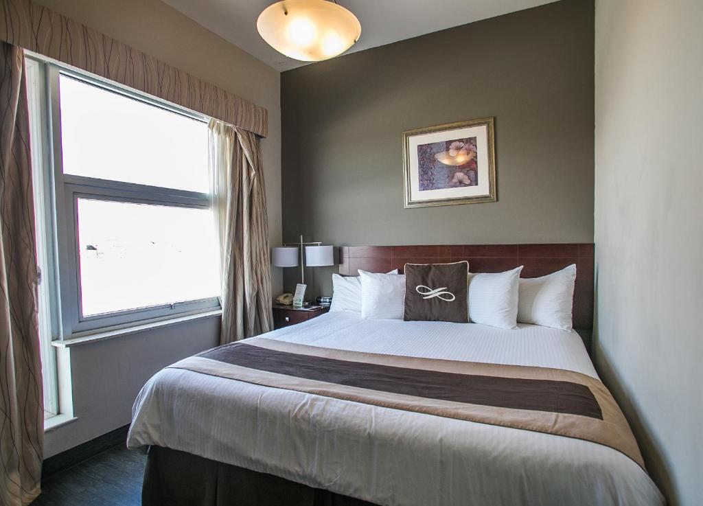 pointe-plaza-hotel-brooklyn-updated-prices-2025