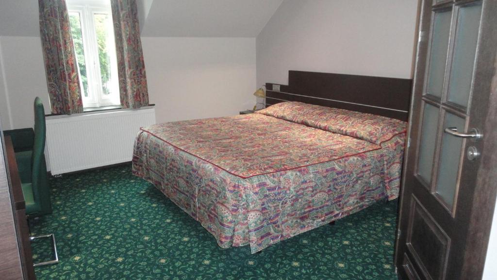 Hotel L'auberge Du Souverain - Resim 27