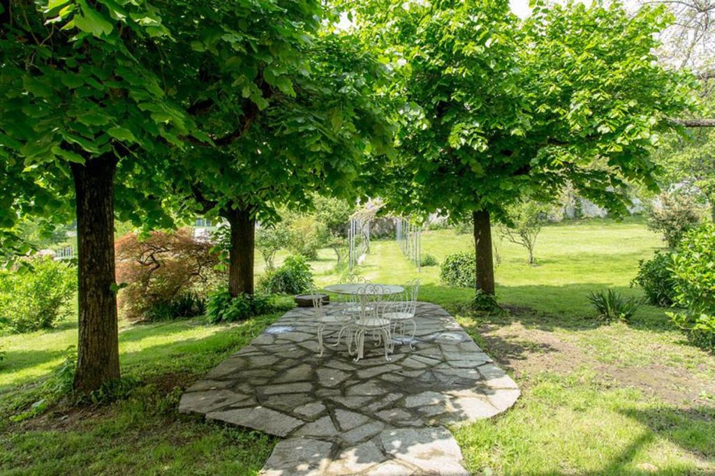 Vonkajšia záhrada v ubytovaní Villa Sassi