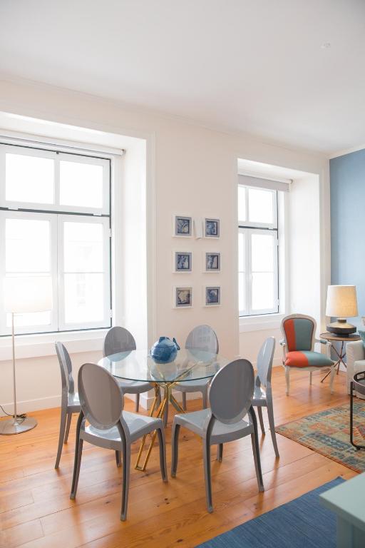 رزرو هتل و هاستل، Rent4Rest - آپارتمان طراح در مرکز شهر لیسبون, آژانس هواپیمایی آسمان سپید