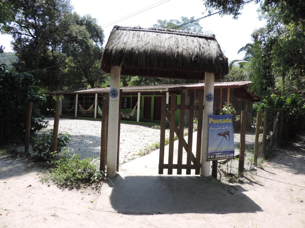  Pousada e Camping Paraíso dos Golfinhos