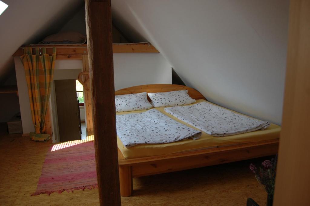 Postel nebo postele na pokoji v ubytování Ferienwohnung Langenstadt