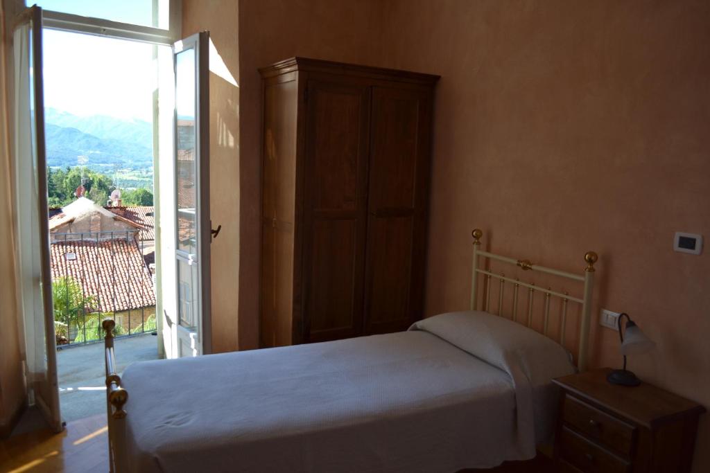 Fotografia z galérie ubytovania Albergo dell'Academia v destinácii Mondovì