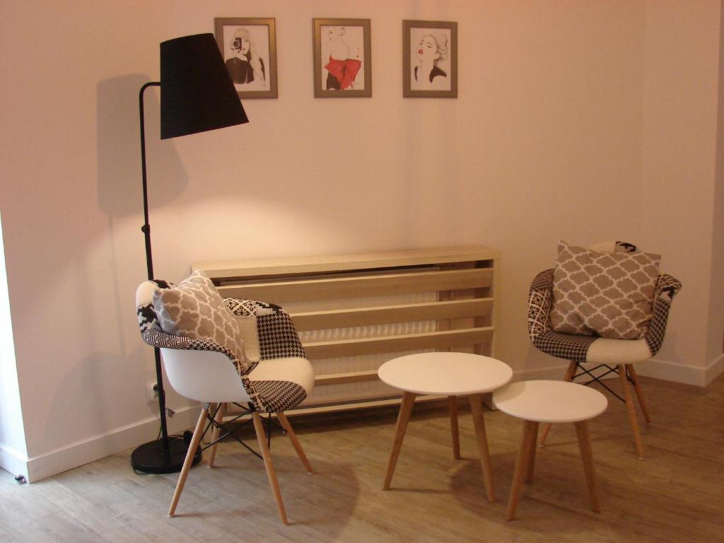 Posedenie v ubytovaní Blooms Inn - City Center Poznan by Friendly Apartments