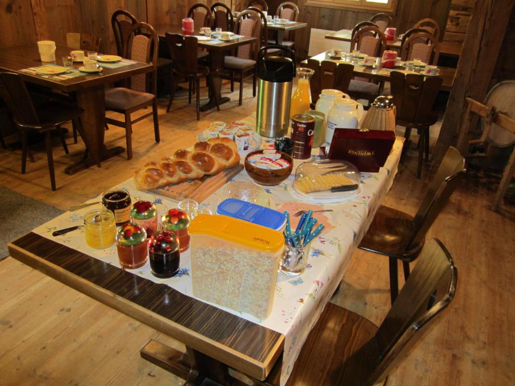Toit of the bed and breakfast aladel või selle läheduses