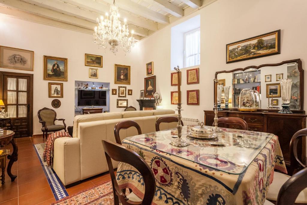 Posedenie v ubytovaní CASA SEÑORIAL EN SEVILLA CENTRO,Calle Mármoles