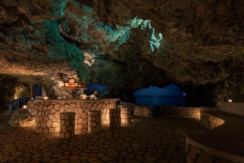 Fotografie z fotogalerie ubytování The Caves v Negrilu