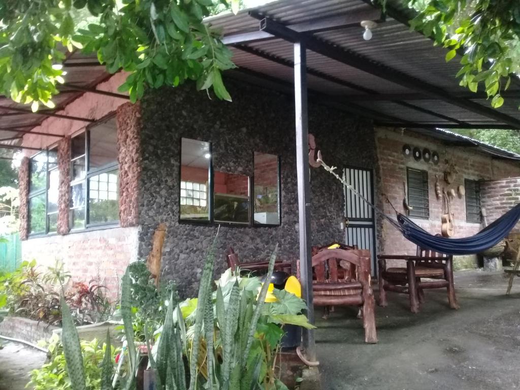 hostal Eco-Lodge La Chiponga - Apartment With Garden View
