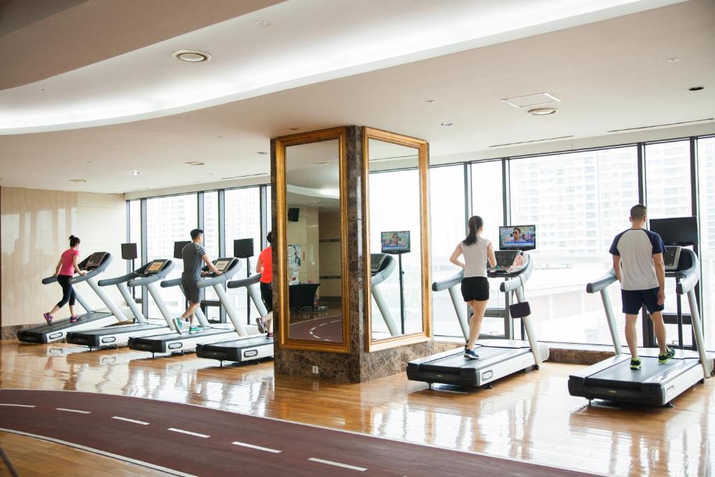 Fitness centrum a/nebo fitness zařízení v ubytování Grand Plaza Hotel Hanoi