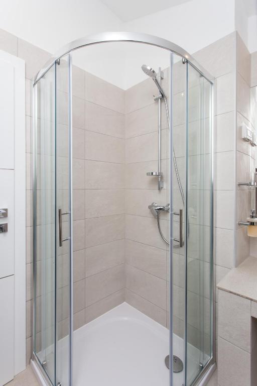 Klarisa Palace Rooms - 10