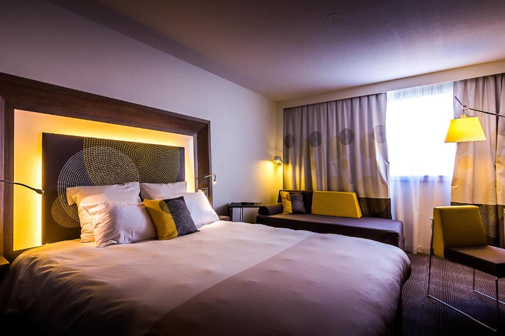 Novotel Clermont-Ferrand - Classic Double Room With Sofa Bed