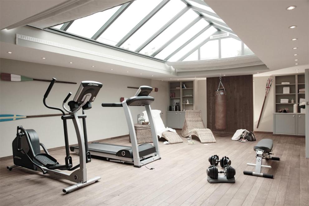 Fitness centrum a/nebo fitness zařízení v ubytování von Deska Townhouses - Ivy House