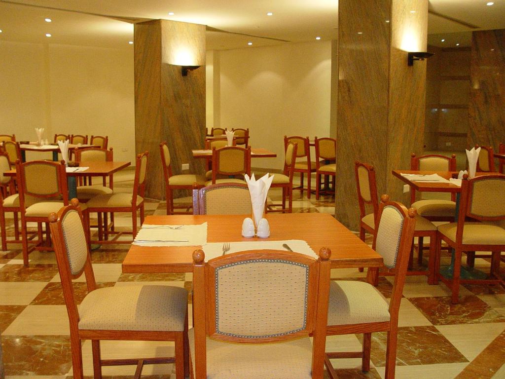 Restaurace v ubytování Charles Hotel