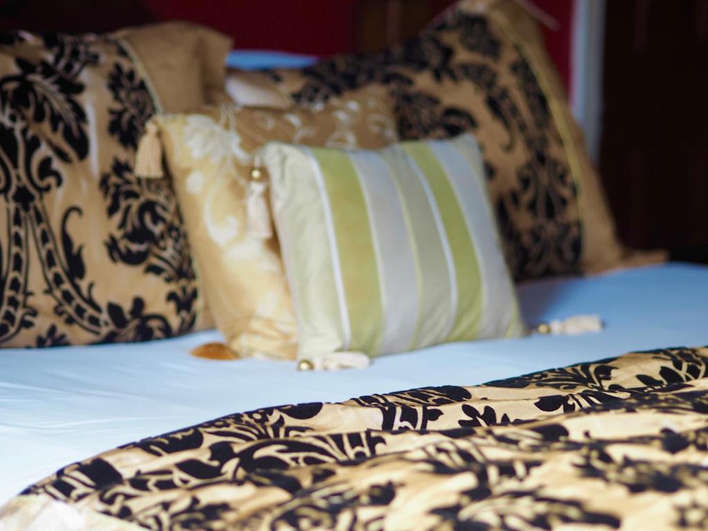 Wrangham House - Deluxe Double Room