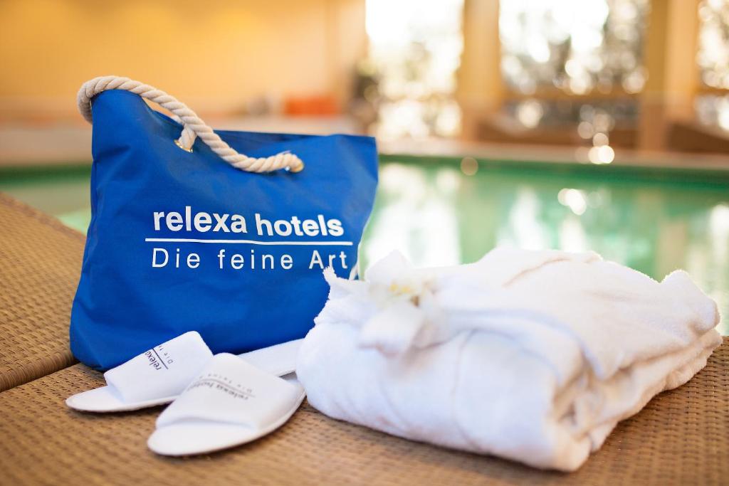 Bazén v ubytování relexa hotel Bad Steben GmbH nebo v jeho okolí