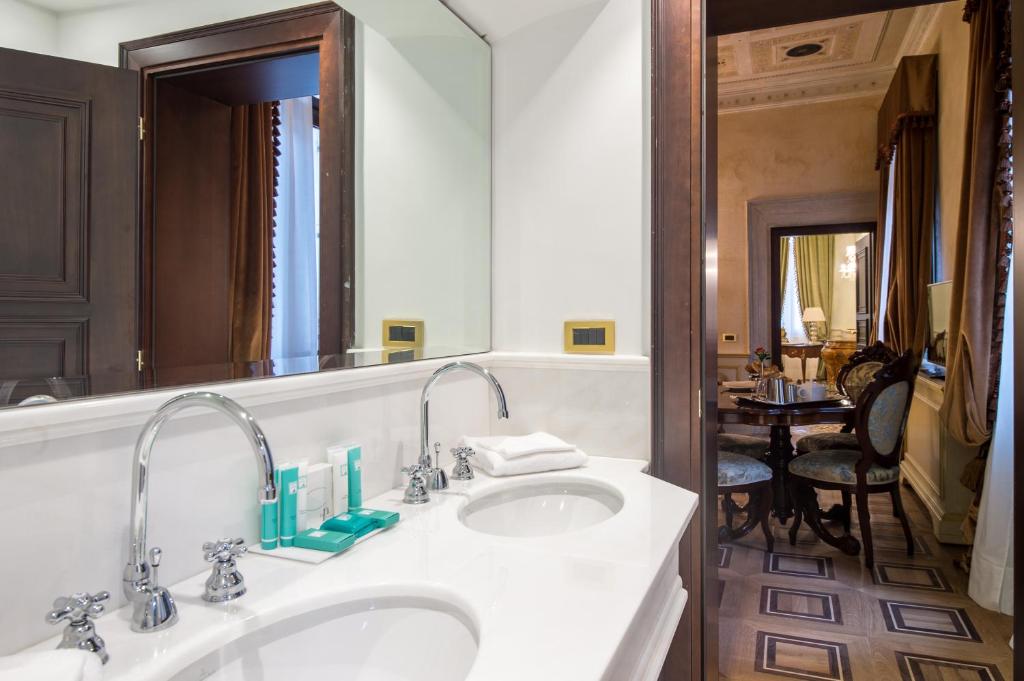Hotel Nani Mocenigo Palace - Resim 41