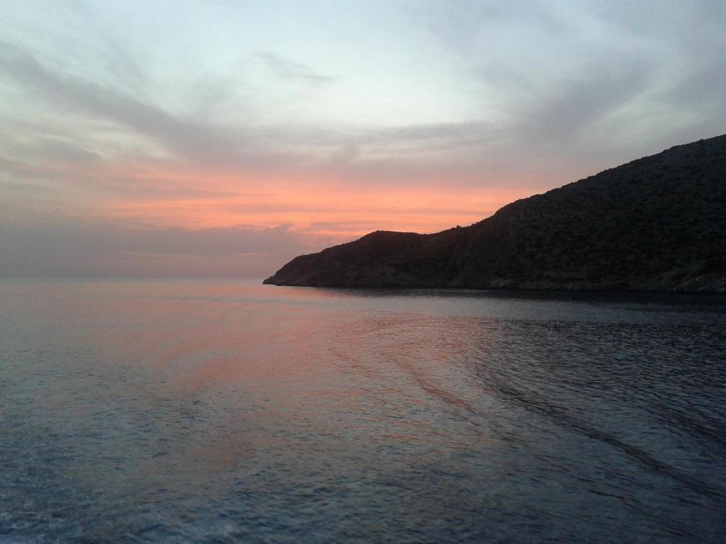 Eleni's Studios Folegandros photo 2