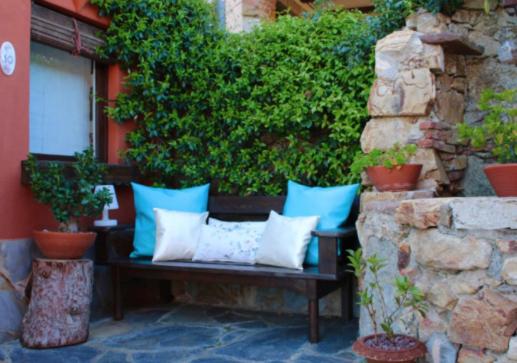 Posedenie v ubytovaní Casa Rosa Garden House