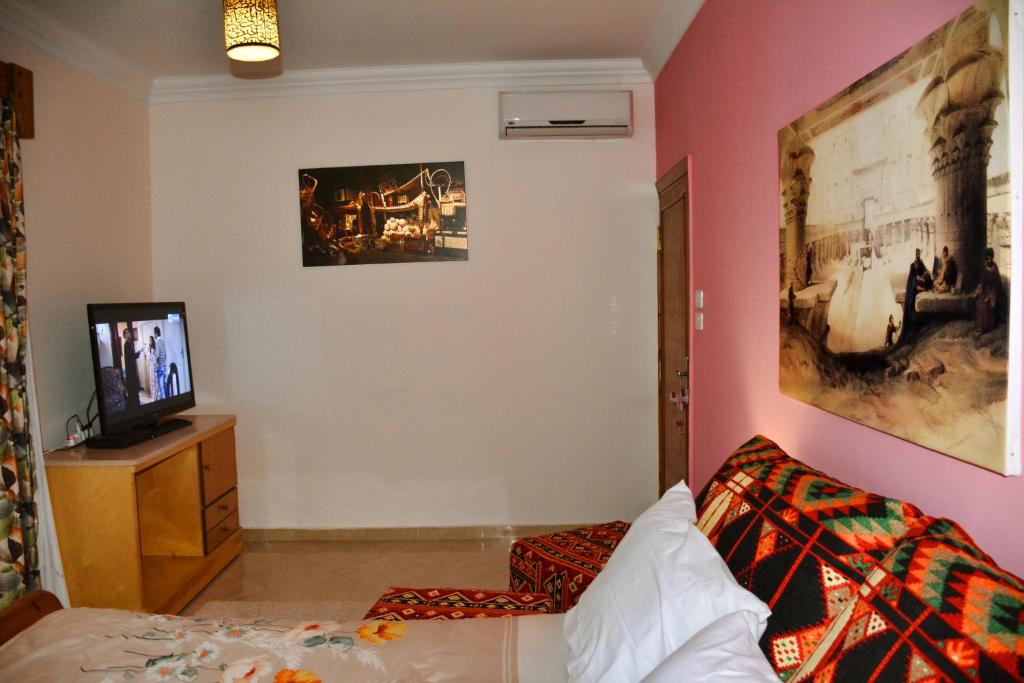 Jewel Howard Carter Hotel - 8