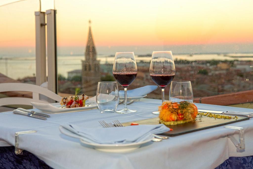 Nápoje v ubytování Grand Hotel Astoria