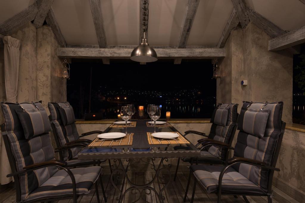 Kotor old town Palace Bucha - 11