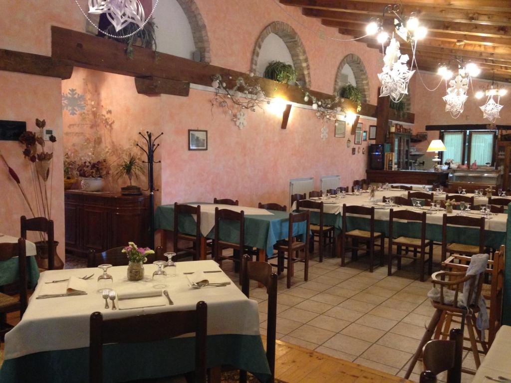 Restaurace v ubytování Agriturismo Taglio del Re