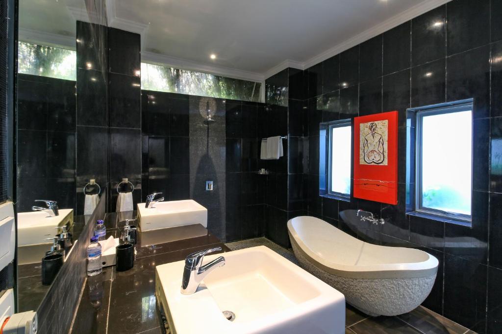 Aleesha Villas and Suites - Executive Privézwembad Met Drie Slaapkamers Villa