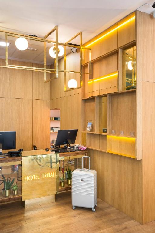 Petit Palace Triball