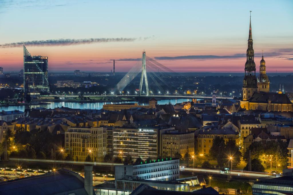 Nespecifikovaný výhled na destinaci Riga nebo výhled na město při pohledu z hotelu