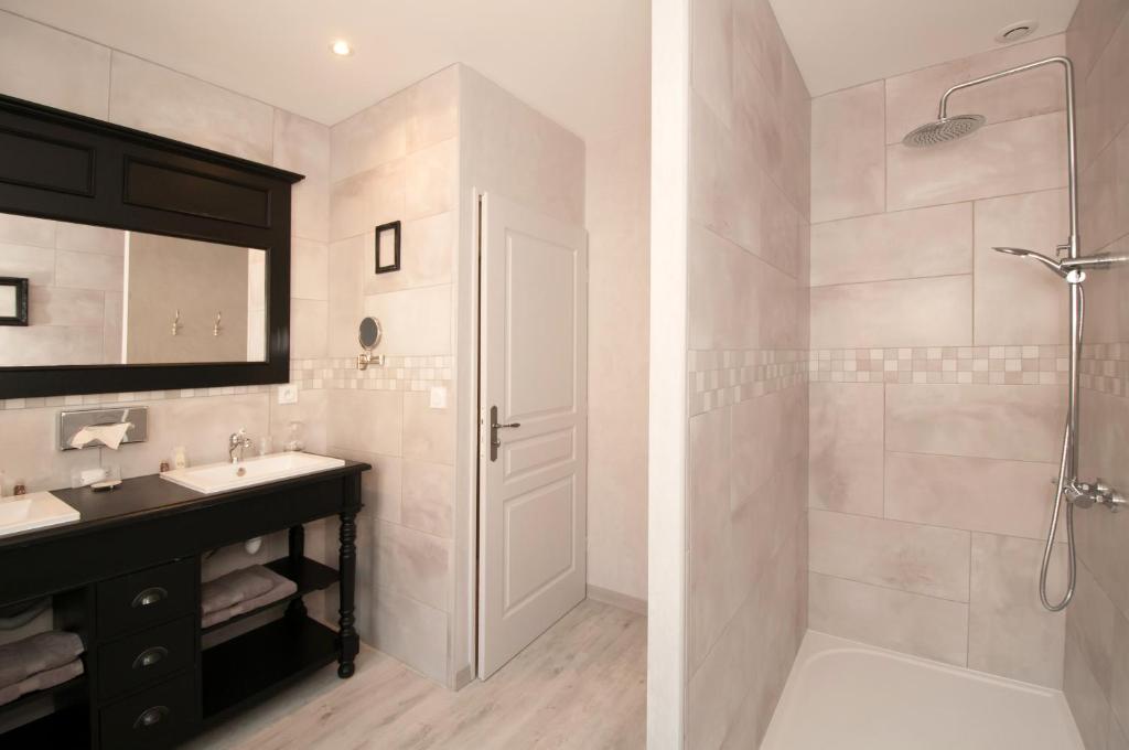 Le Logis Aux Bulles - Double Or Twin Room