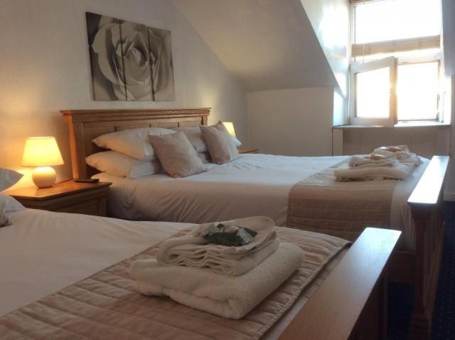 Cavell House Bed and Breakfast - Camera Familiare Con Bagno Privato