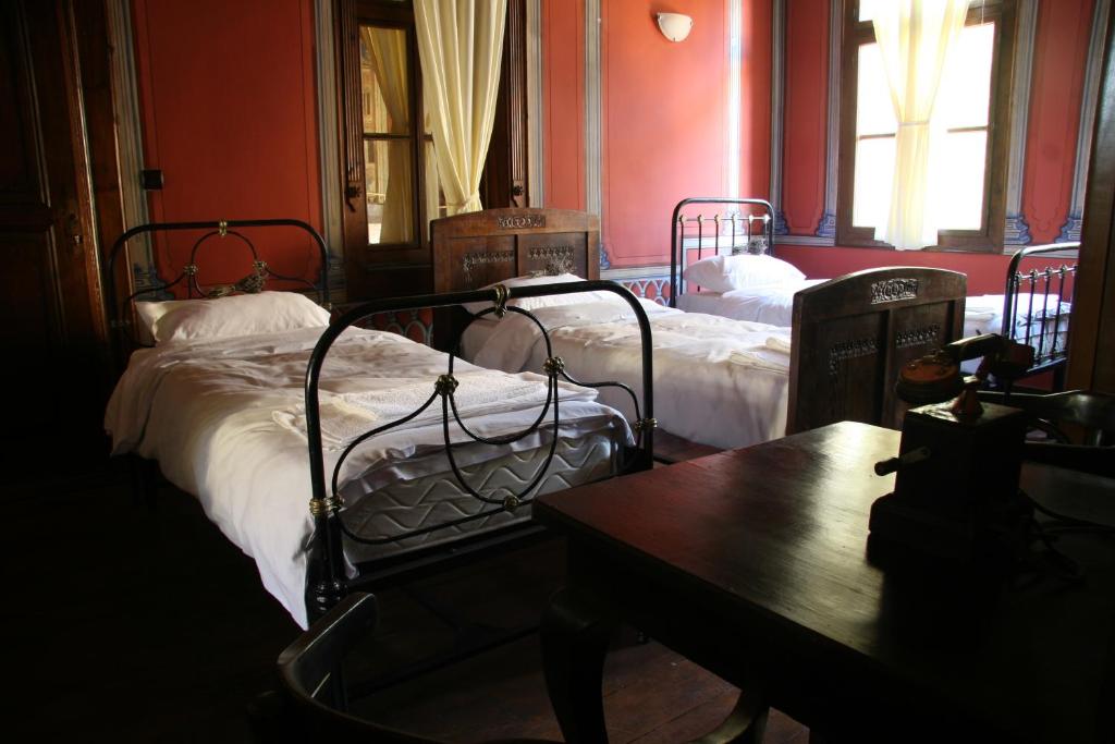 Guest House Old Plovdiv - Triple Room With Shared Bathroom