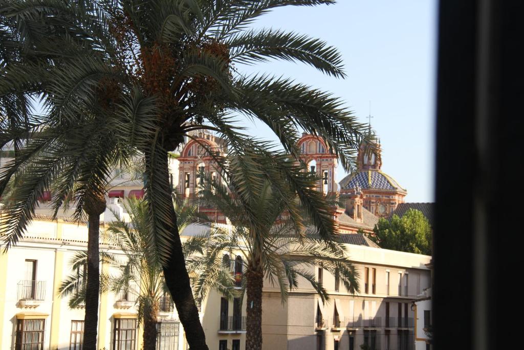 Fotografie z fotogalerie ubytování Luxurious 2 bedroom flat in a historic building v destinaci Seville