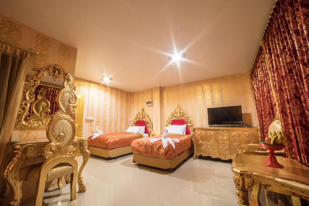Nakaraj Princess Chiang Rai - Walking Street - Resim 15