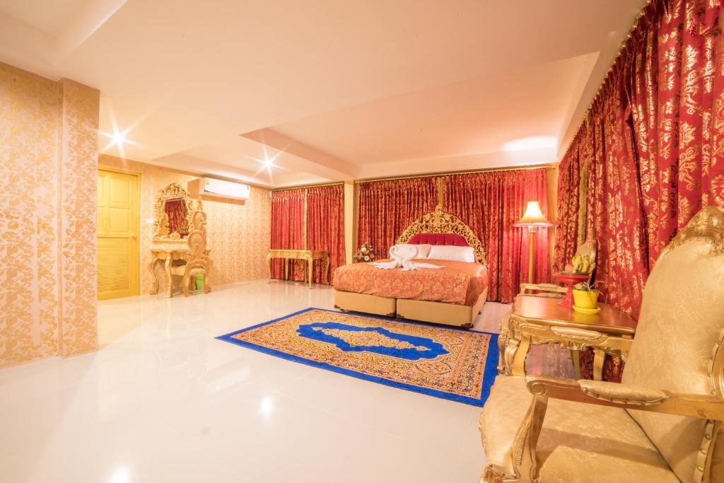 Nakaraj Princess Chiang Rai - Walking Street - 7