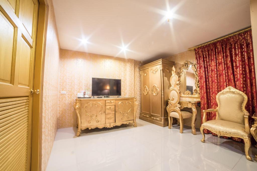 Nakaraj Princess Chiang Rai - Walking Street - Resim 4