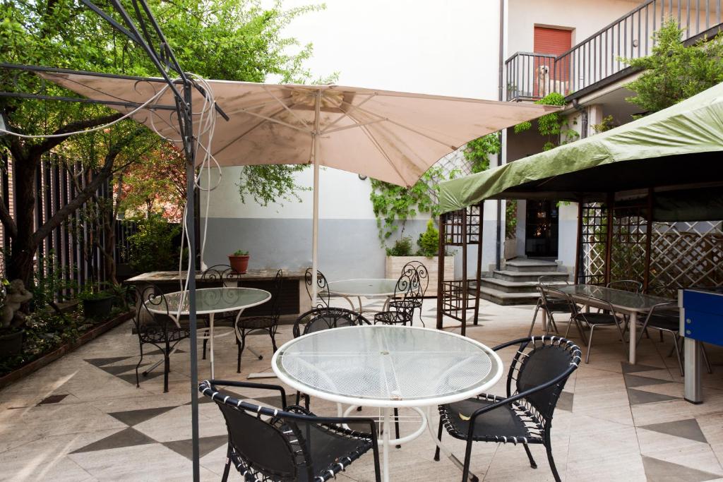 Patio nebo venkovní prostory v ubytování Hotel Letizia