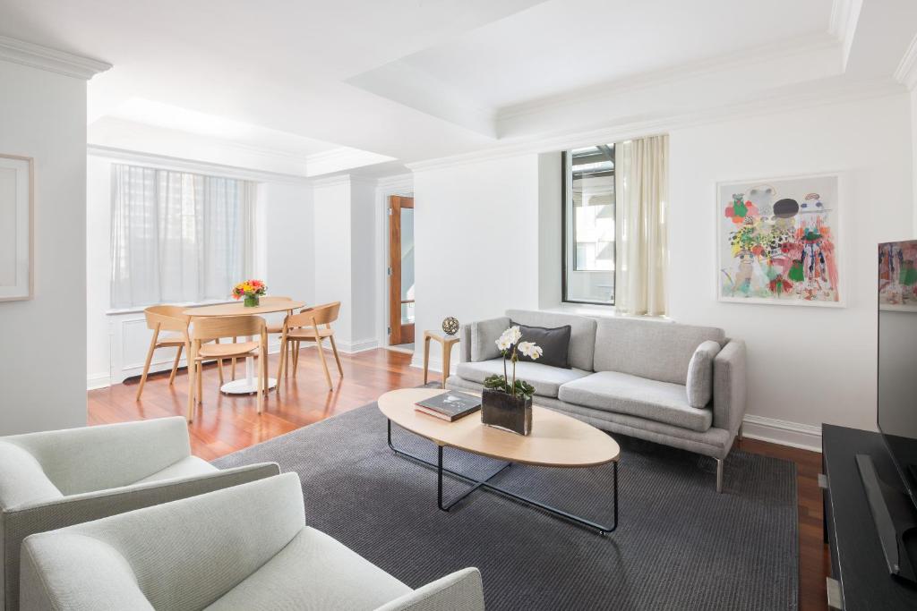 AKA Sutton Place - One Bedroom Deluxe Suite