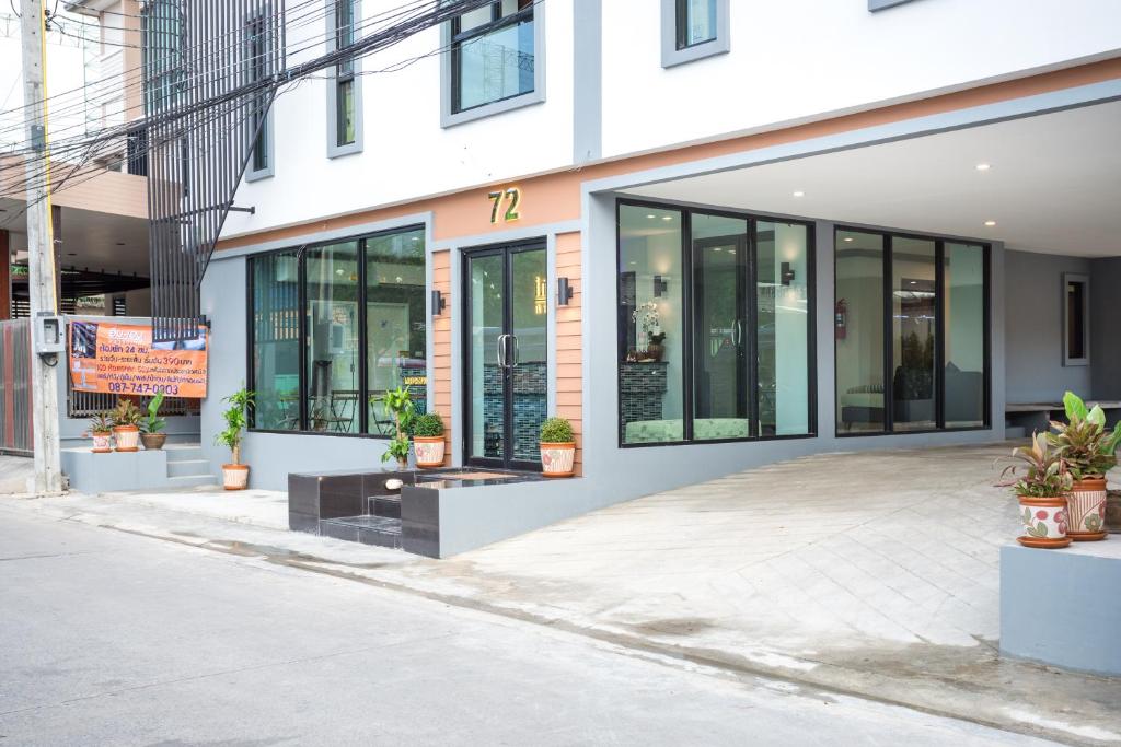 Budova, kde se aparthotel nachází