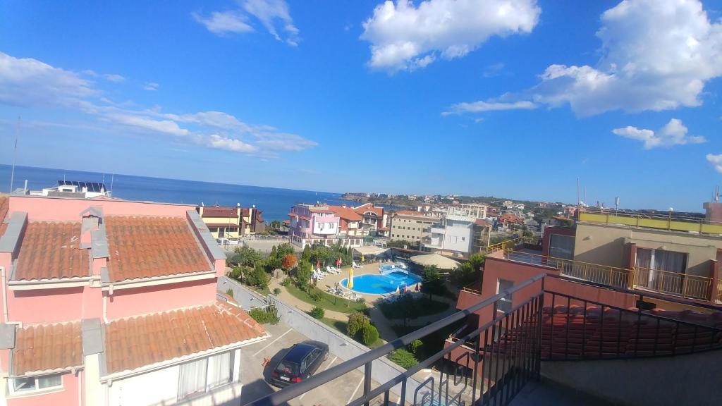 Nespecifikovaný výhled na moře nebo výhled na moře při pohledu z hotelu