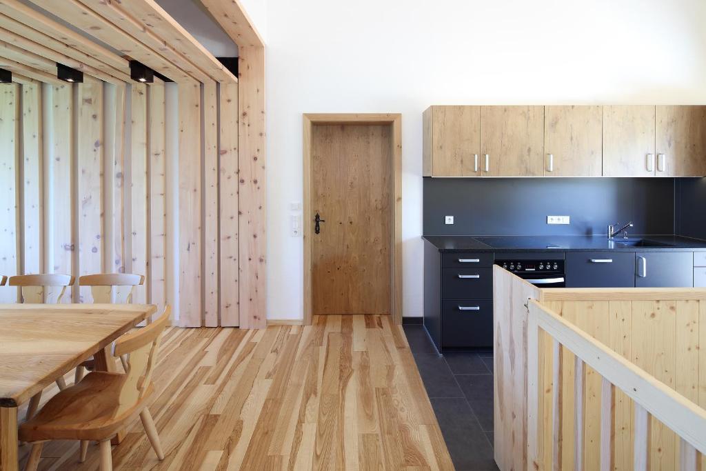 Kuchyňa alebo kuchynka v ubytovaní Chalet Alm Planai