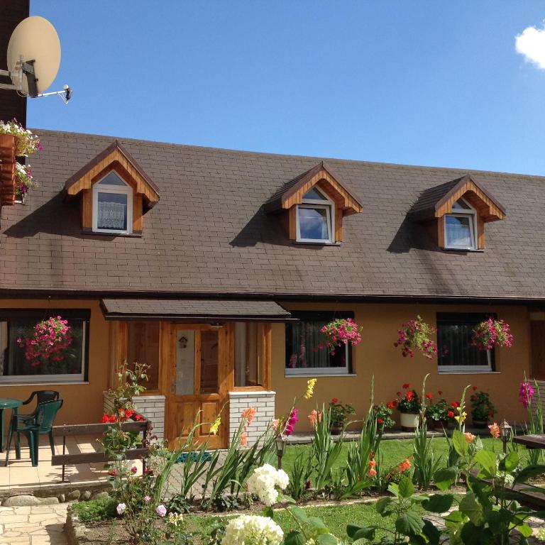 The building in which the homestay is located
