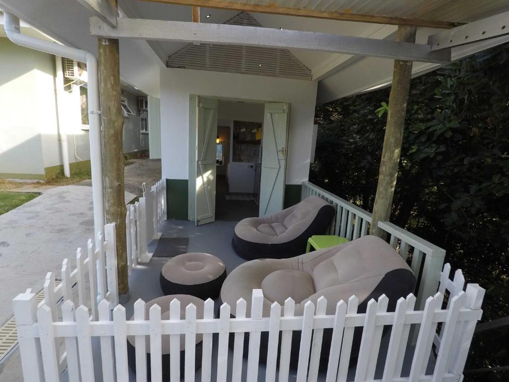 Posezení v ubytování Villa Kayola - Self Catering