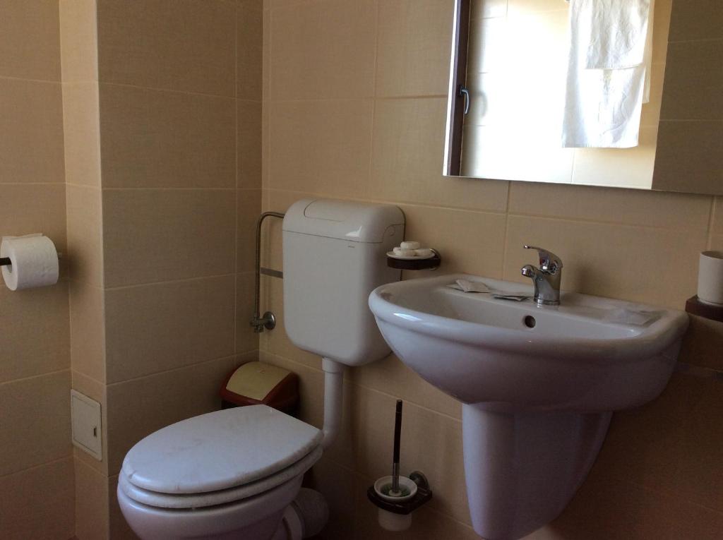 Koupelna v ubytování Hotel Kilometrul Zero