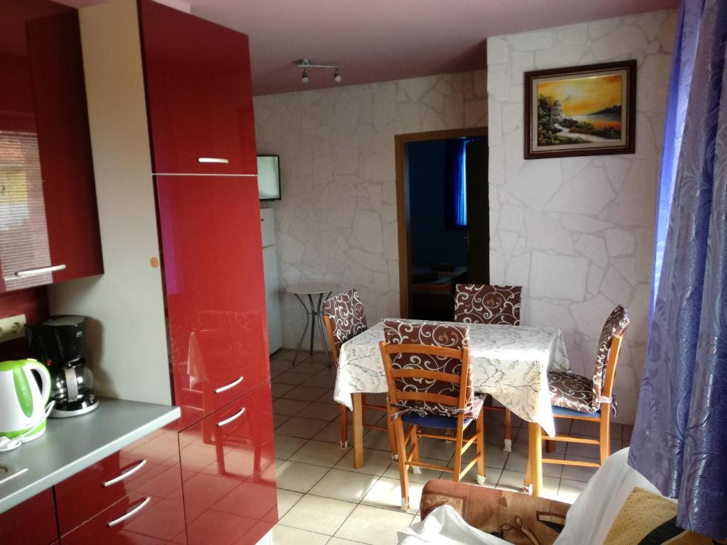 House Lovric - Apartamento De Dos Dormitorios Con Terraza