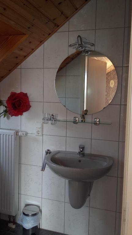 Koupelna v ubytování Gästehaus Moselblick